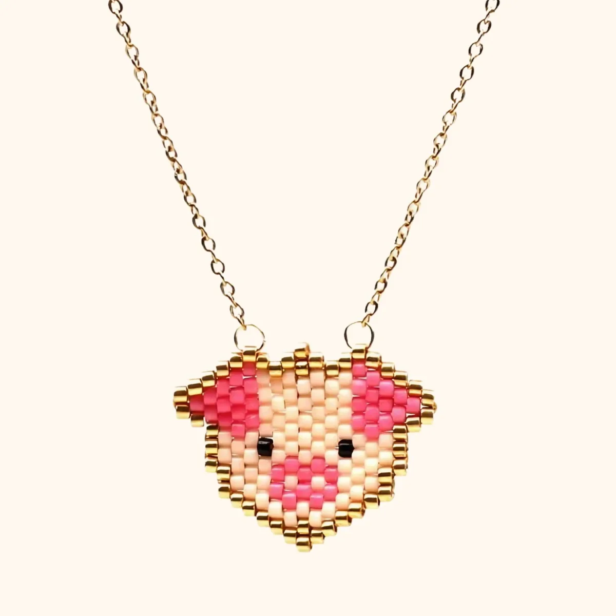 Halsband med små pärlor